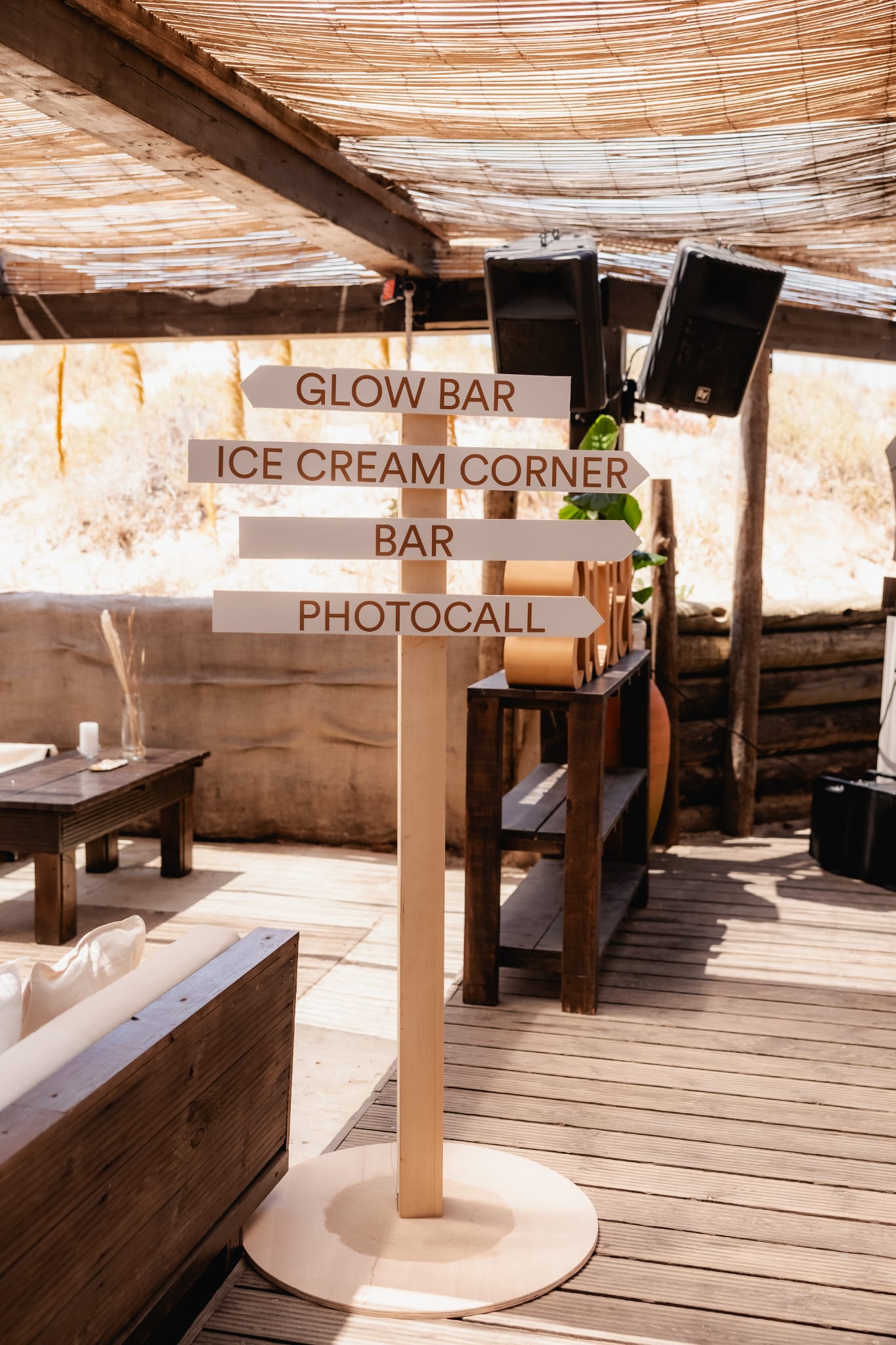 Sinalética personalizada Aura Glow Bar