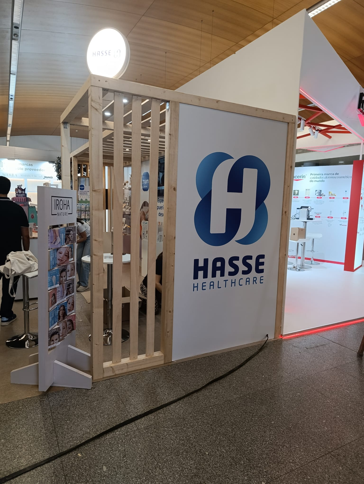 Aplicação gráfica e sinalética Hasse Healthcare
